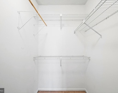 611 Himes Avenue - Photo Thumbnail 22