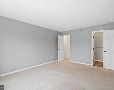 611 Himes Avenue - Photo Thumbnail 21