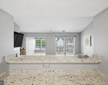 611 Himes Avenue - Photo Thumbnail 11