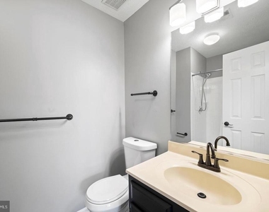 611 Himes Avenue - Photo Thumbnail 24