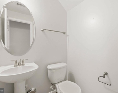 677 Tivoli Road - Photo Thumbnail 30