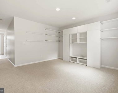 677 Tivoli Road - Photo Thumbnail 24