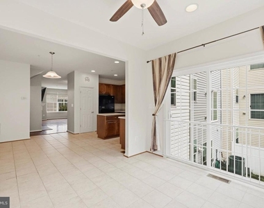 677 Tivoli Road - Photo Thumbnail 9
