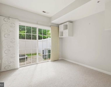 677 Tivoli Road - Photo Thumbnail 27
