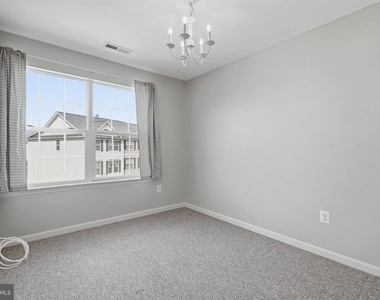 677 Tivoli Road - Photo Thumbnail 19