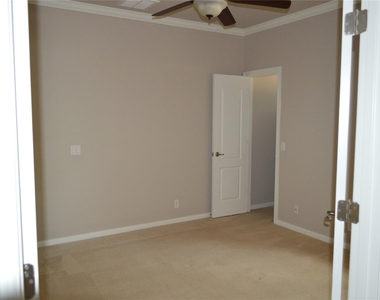 4200 Dot Dr - Photo Thumbnail 14