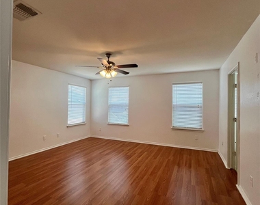 18305 Pencil Cactus Dr - Photo Thumbnail 11