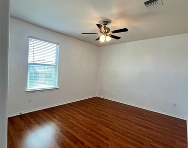 18305 Pencil Cactus Dr - Photo Thumbnail 19