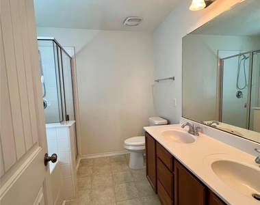 18305 Pencil Cactus Dr - Photo Thumbnail 12