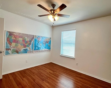 18305 Pencil Cactus Dr - Photo Thumbnail 22