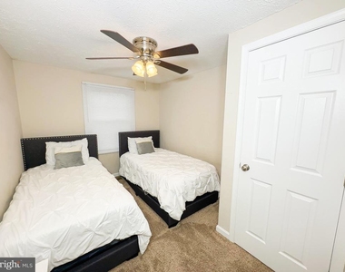 806 Truro Court - Photo Thumbnail 18