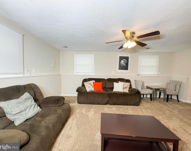 806 Truro Court - Photo Thumbnail 5