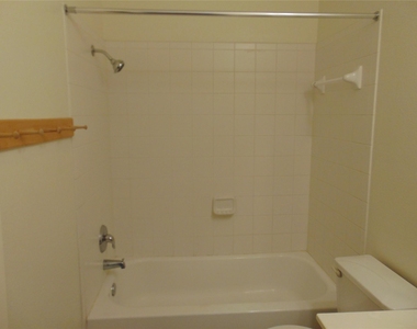 2417 Allred Dr - Photo Thumbnail 5