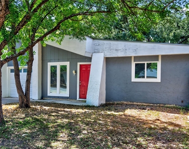 2201 Deadwood Dr - Photo Thumbnail 2