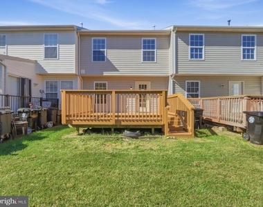 7805 Cornerstone Way - Photo Thumbnail 23