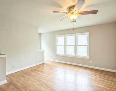 1402 Laurel St - Photo Thumbnail 14