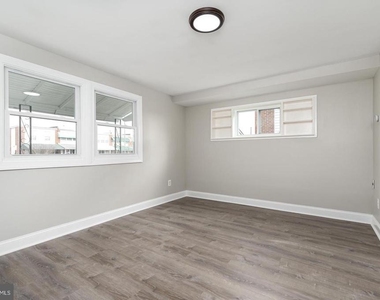 7923 Eastdale Road - Photo Thumbnail 4