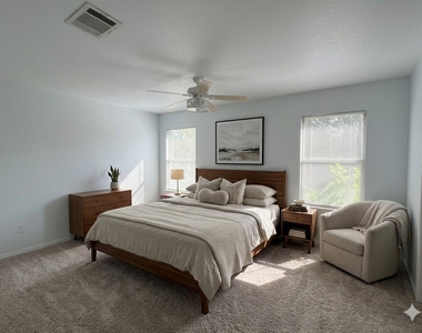 128 Grant Way - Photo Thumbnail 7