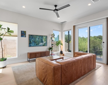 2720 Bristol Dr - Photo Thumbnail 13
