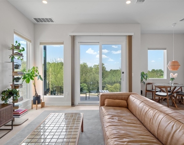 2720 Bristol Dr - Photo Thumbnail 14