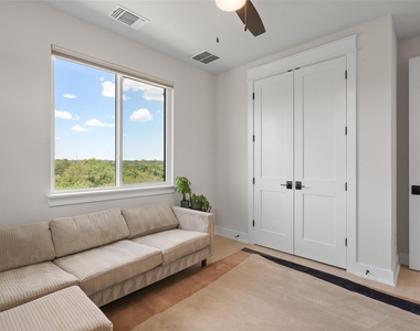2720 Bristol Dr - Photo Thumbnail 23
