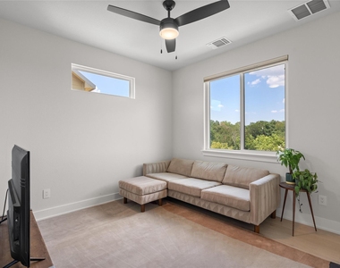 2720 Bristol Dr - Photo Thumbnail 22