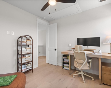 2720 Bristol Dr - Photo Thumbnail 21