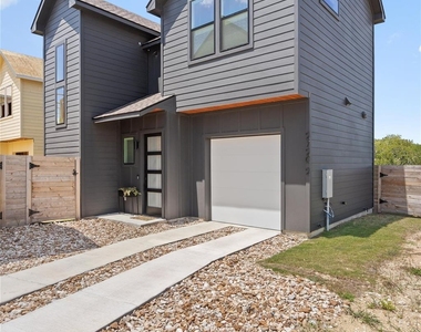 2720 Bristol Dr - Photo Thumbnail 29