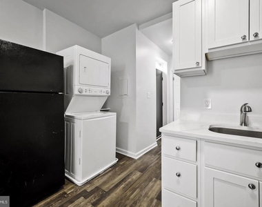 22 Carey Street - Photo Thumbnail 10