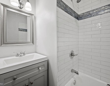 22 Carey Street - Photo Thumbnail 11