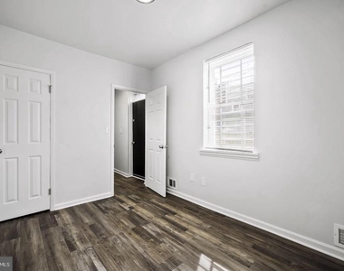 22 Carey Street - Photo Thumbnail 15
