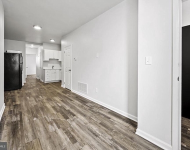 22 Carey Street - Photo Thumbnail 5