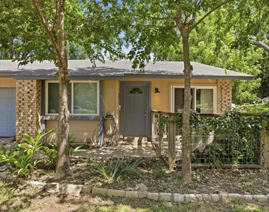409 Lake Creek Cir - Photo Thumbnail 1