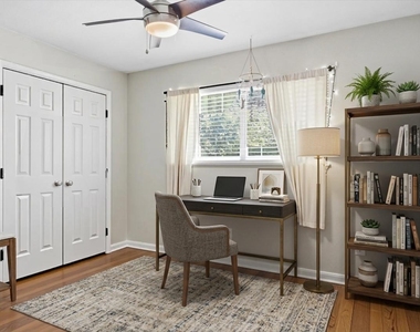 409 Lake Creek Cir - Photo Thumbnail 8