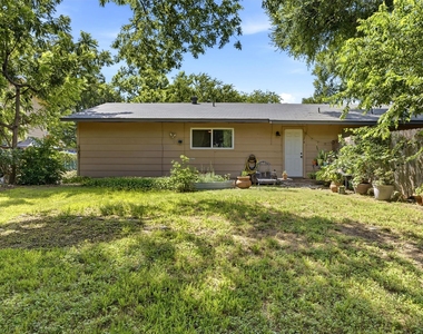 409 Lake Creek Cir - Photo Thumbnail 10
