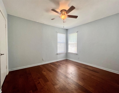 609 W Odell St - Photo Thumbnail 3