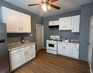 3925 Greenmount Avenue - Photo Thumbnail 6