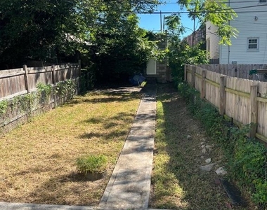 3925 Greenmount Avenue - Photo Thumbnail 8