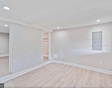 3819 Roland Avenue - Photo Thumbnail 29