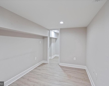 3819 Roland Avenue - Photo Thumbnail 34