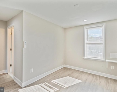 3819 Roland Avenue - Photo Thumbnail 15