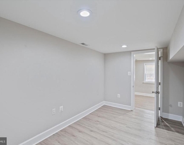 3819 Roland Avenue - Photo Thumbnail 33