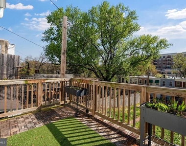 3819 Roland Avenue - Photo Thumbnail 43