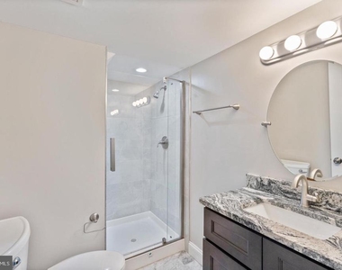 3819 Roland Avenue - Photo Thumbnail 31