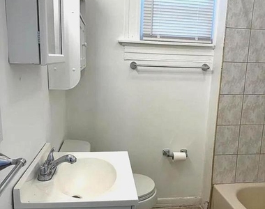 1105 Walnut Avenue - Photo Thumbnail 8
