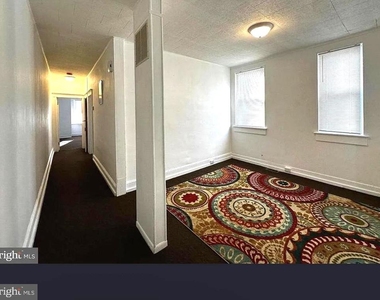 1105 Walnut Avenue - Photo Thumbnail 2