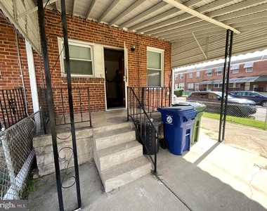 3018 E Larue Square E - Photo Thumbnail 16