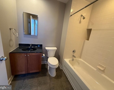 1211 Light Street - Photo Thumbnail 8