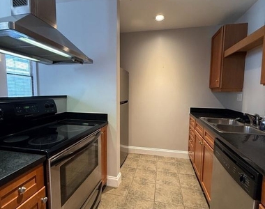 1211 Light Street - Photo Thumbnail 3