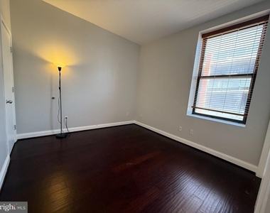 1211 Light Street - Photo Thumbnail 9
